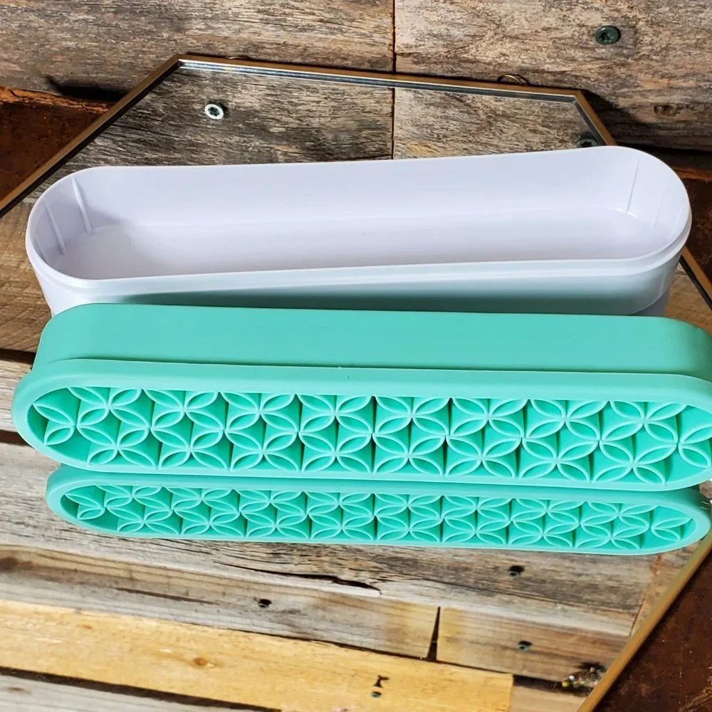 Makeup Brush Organizer- Green -Flexible-Portable-Silicone
